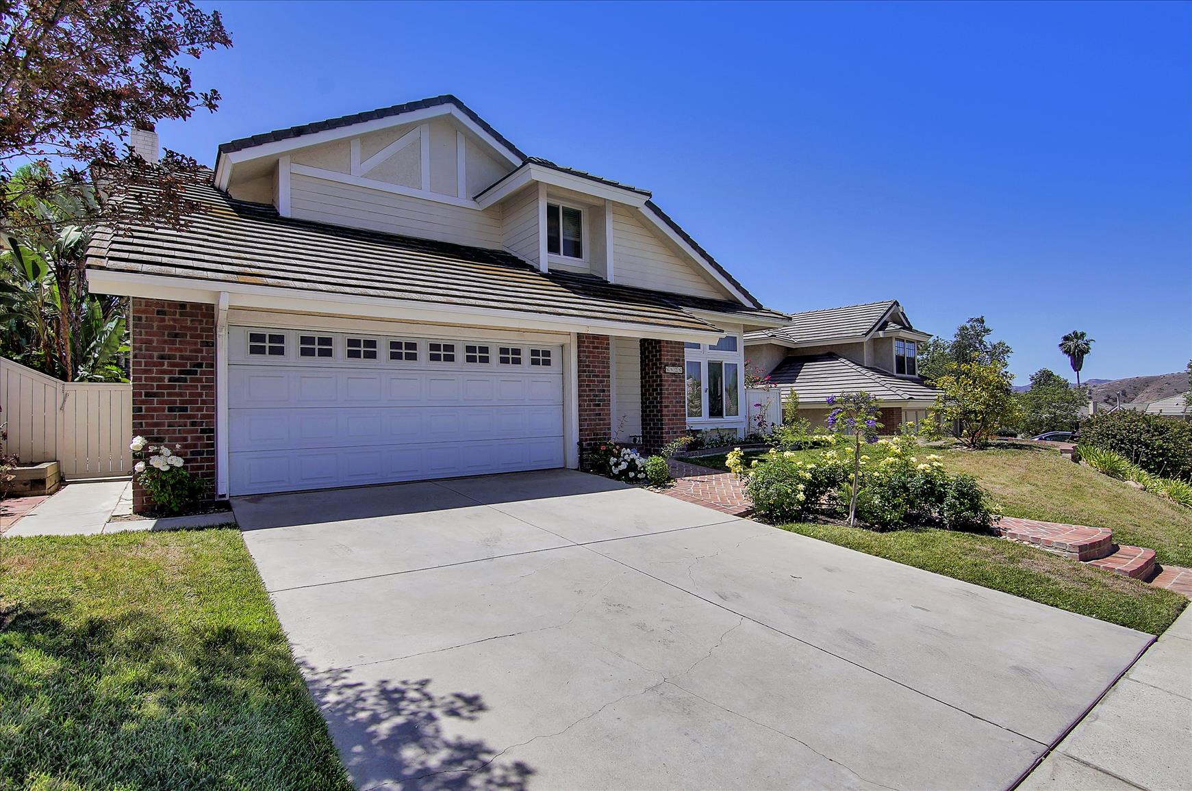 Beautiful Oak Park, CA house showcasing the best property management services