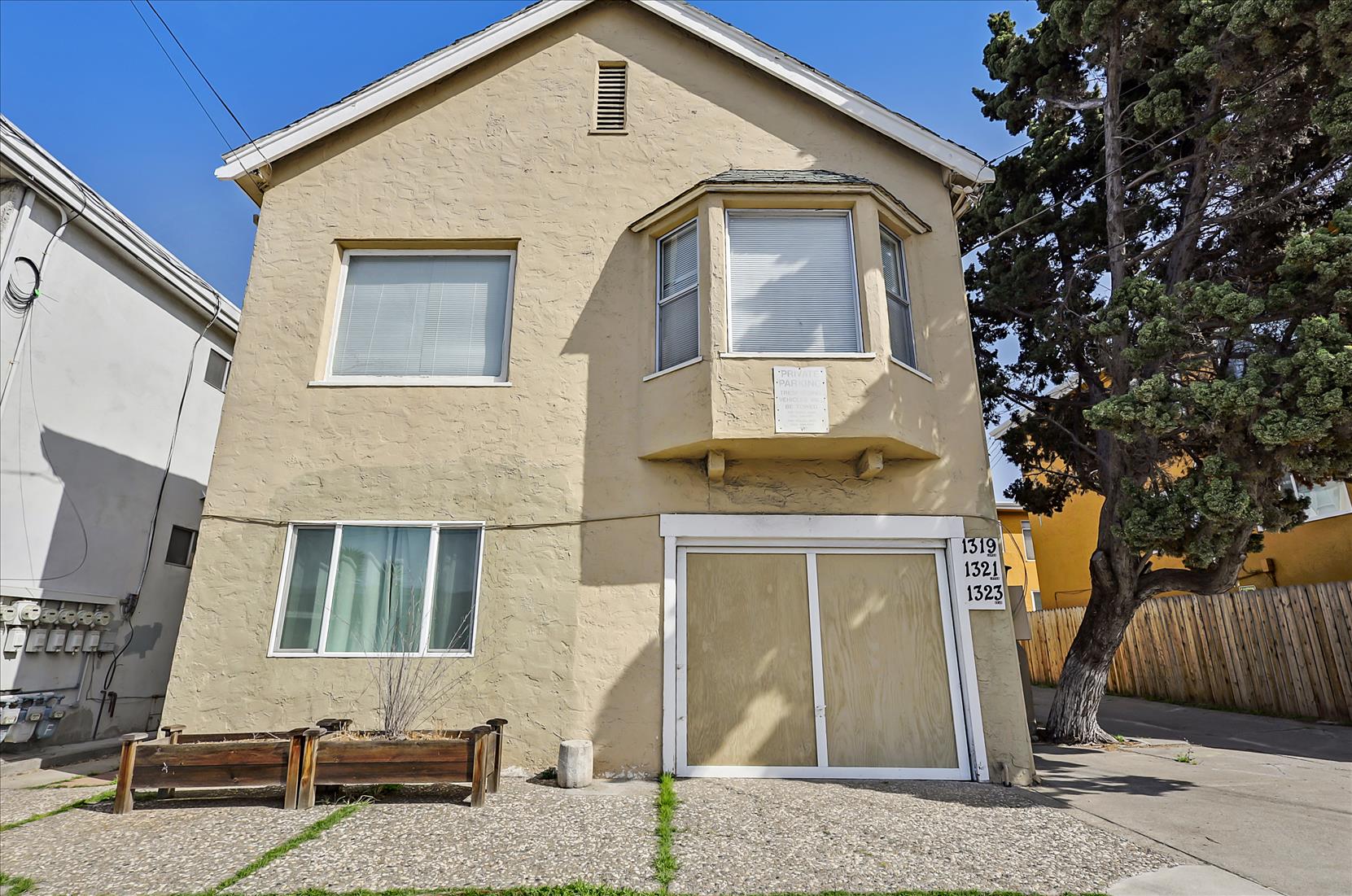 Black PointGreen Point CA Property Management Belong PRO