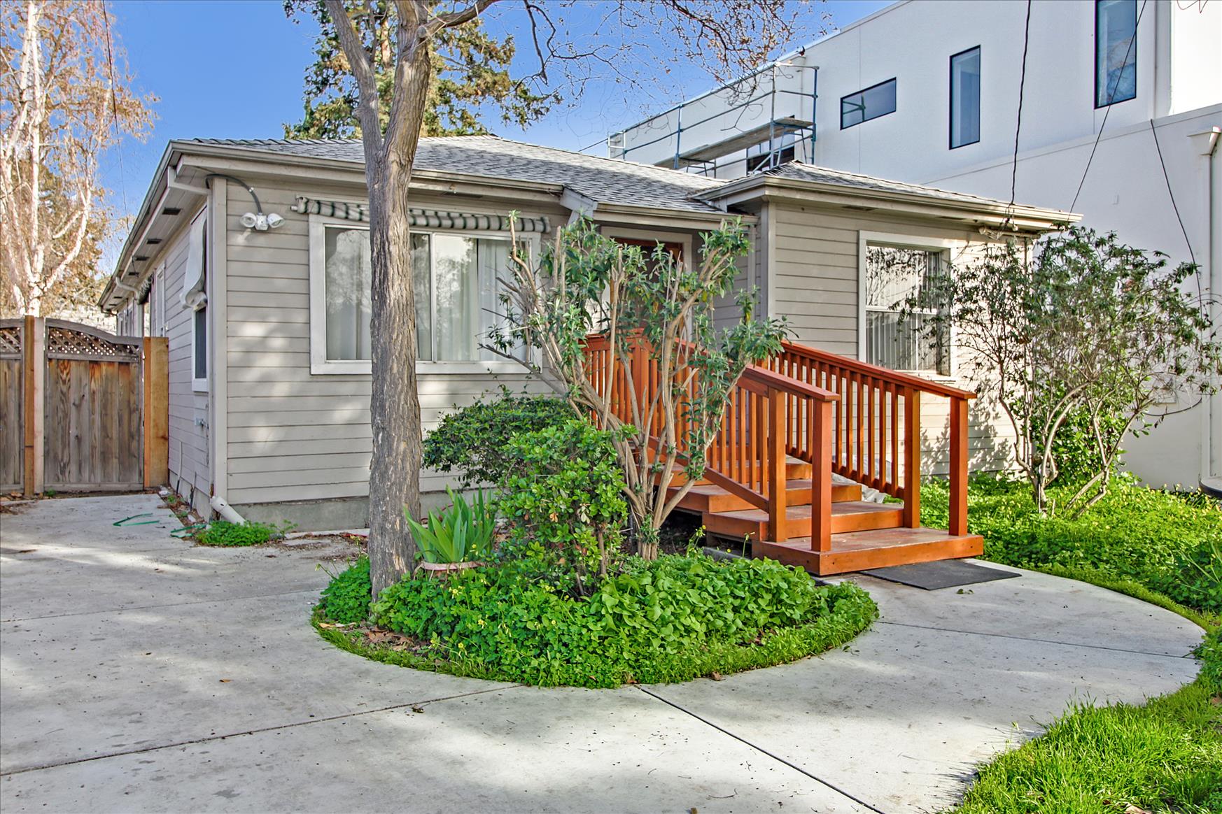 Beautiful City Center District, Dallas, TX house showcasing the best property management services