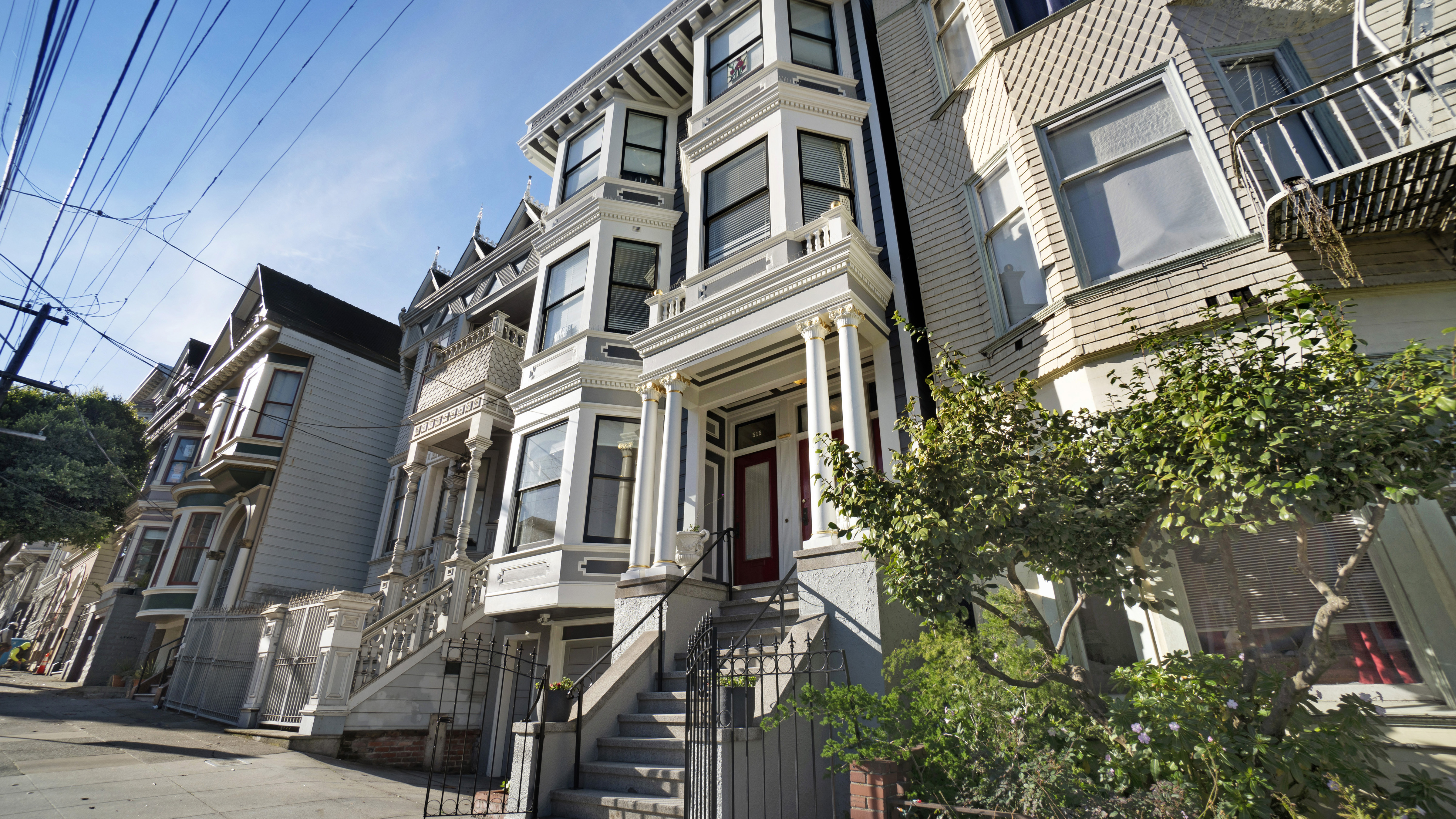 Beautiful Lake Street, San Francisco, CA house showcasing the best property management services