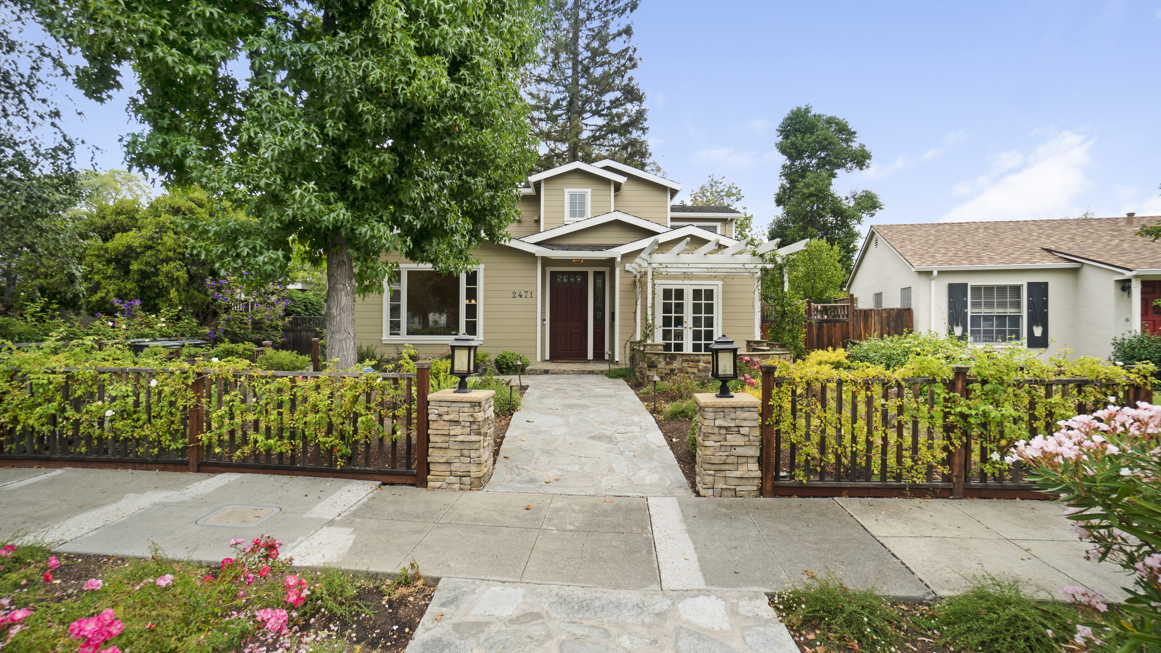 Beautiful English Park, Atlanta, GA house showcasing the best property management services