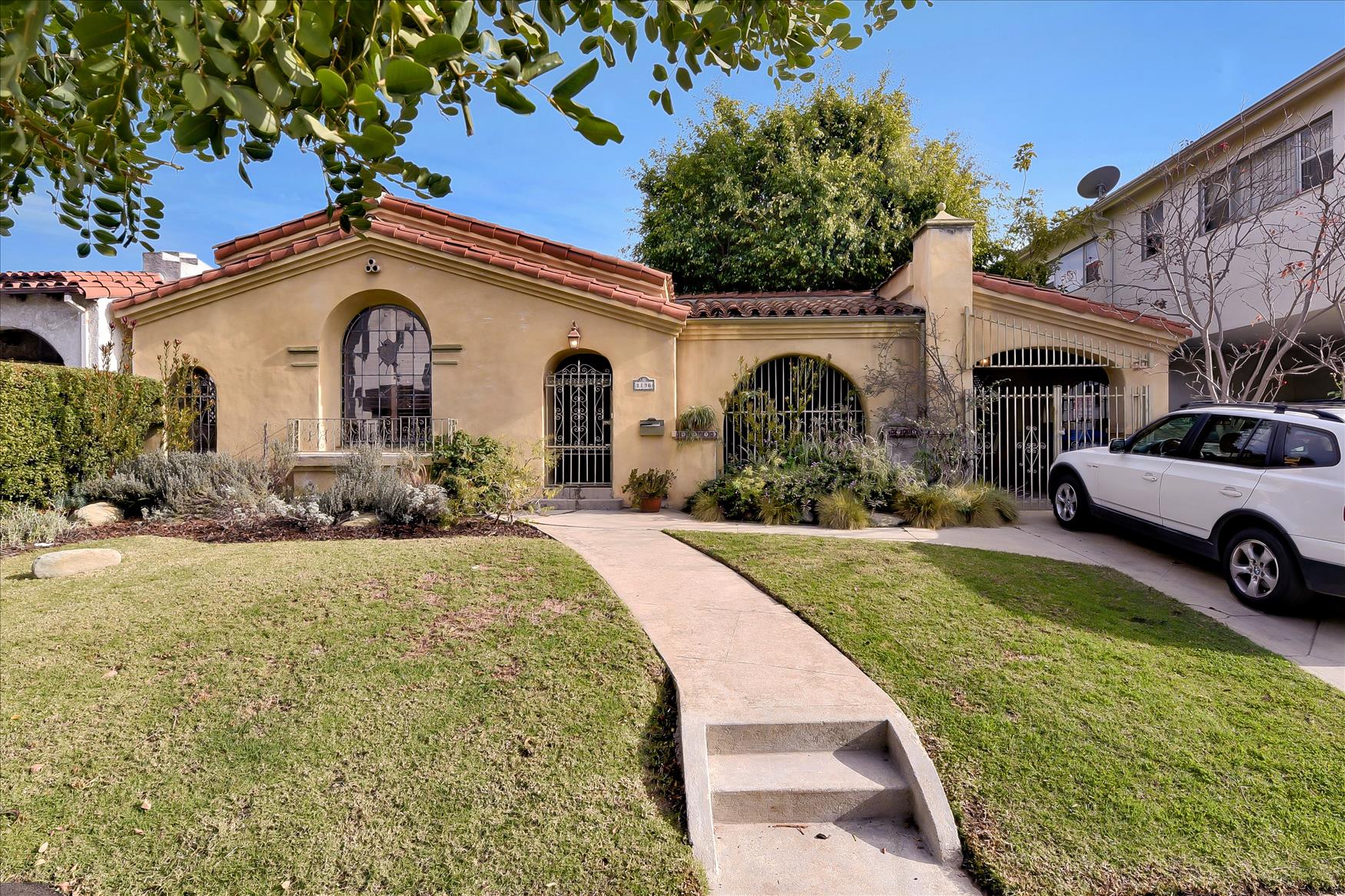 Beautiful Victory Park, Dallas, TX house showcasing the best property management services